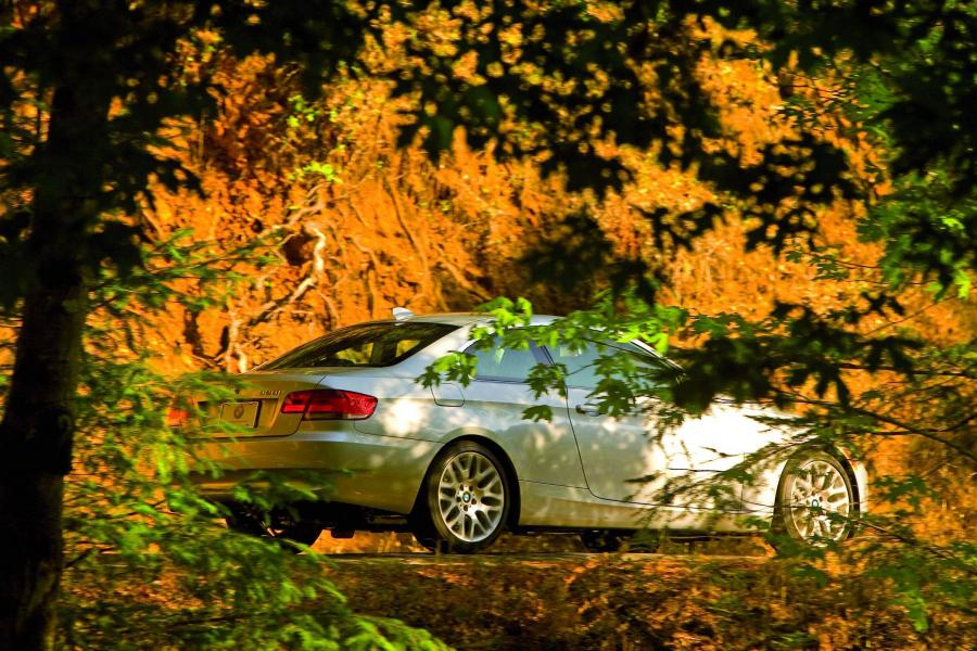  BMW 3-Series Coupe 2007 года  (фото 38 из 219)